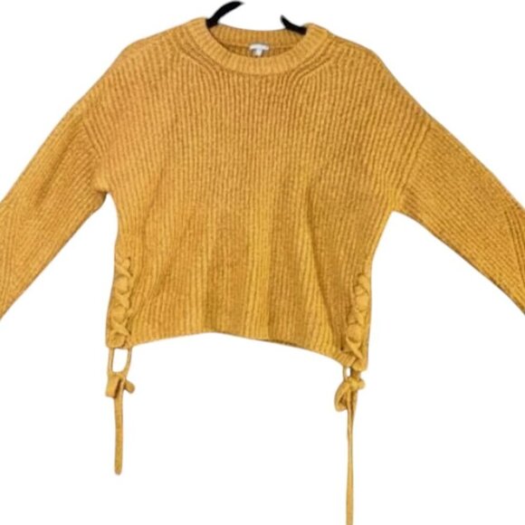 Charlotte Russe Sweaters - Charlotte Russe Sweater - Size Large​​​​